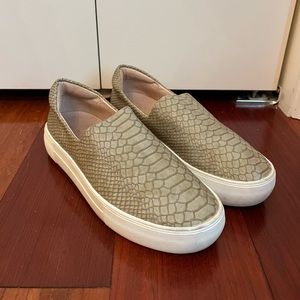J/Slides NYC faux crocodile shoes